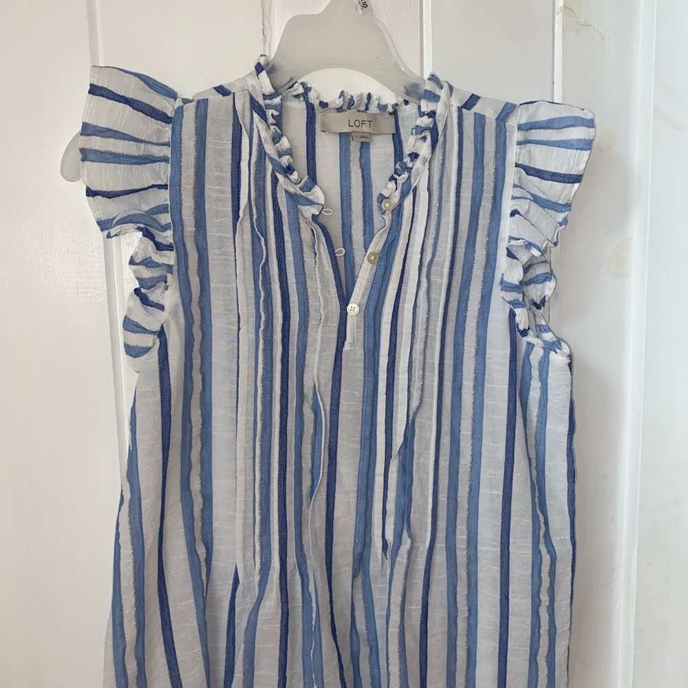 LOFT Short Sleeve Ruffle Blouse